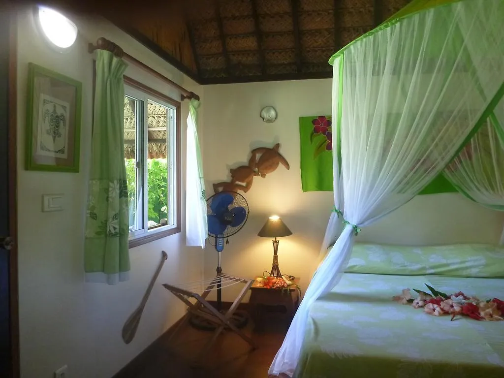 Villa Fare Vaihere à Moorea 0*,